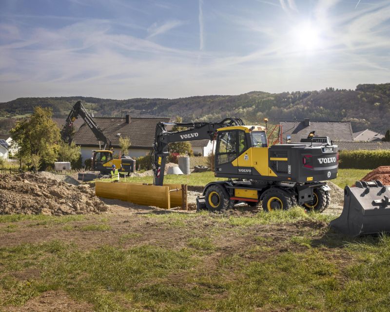 Volvo EW180E