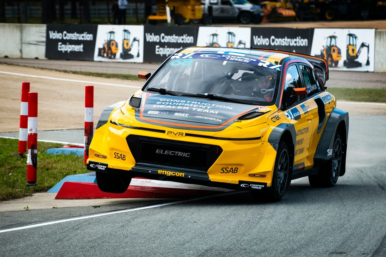 Coche CE Dealer Team Circuito