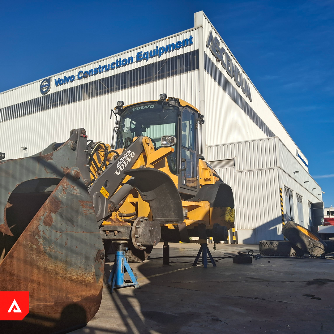 Preparación de maquinaria antes de envío a Valencia por Ascendum